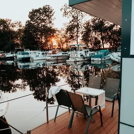 Hausboot Urlaub In Ostfriesland Auf Der Waterhome 1 * Grossefehn