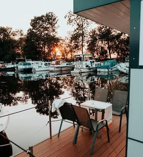 Hausboot Urlaub In Ostfriesland Auf Der Waterhome 1 * Grossefehn