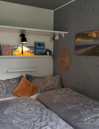 Hotel en barco Hausboot Urlaub In Ostfriesland Auf Der Waterhome 1 *